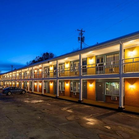 Econo Lodge Miramichi Luaran gambar