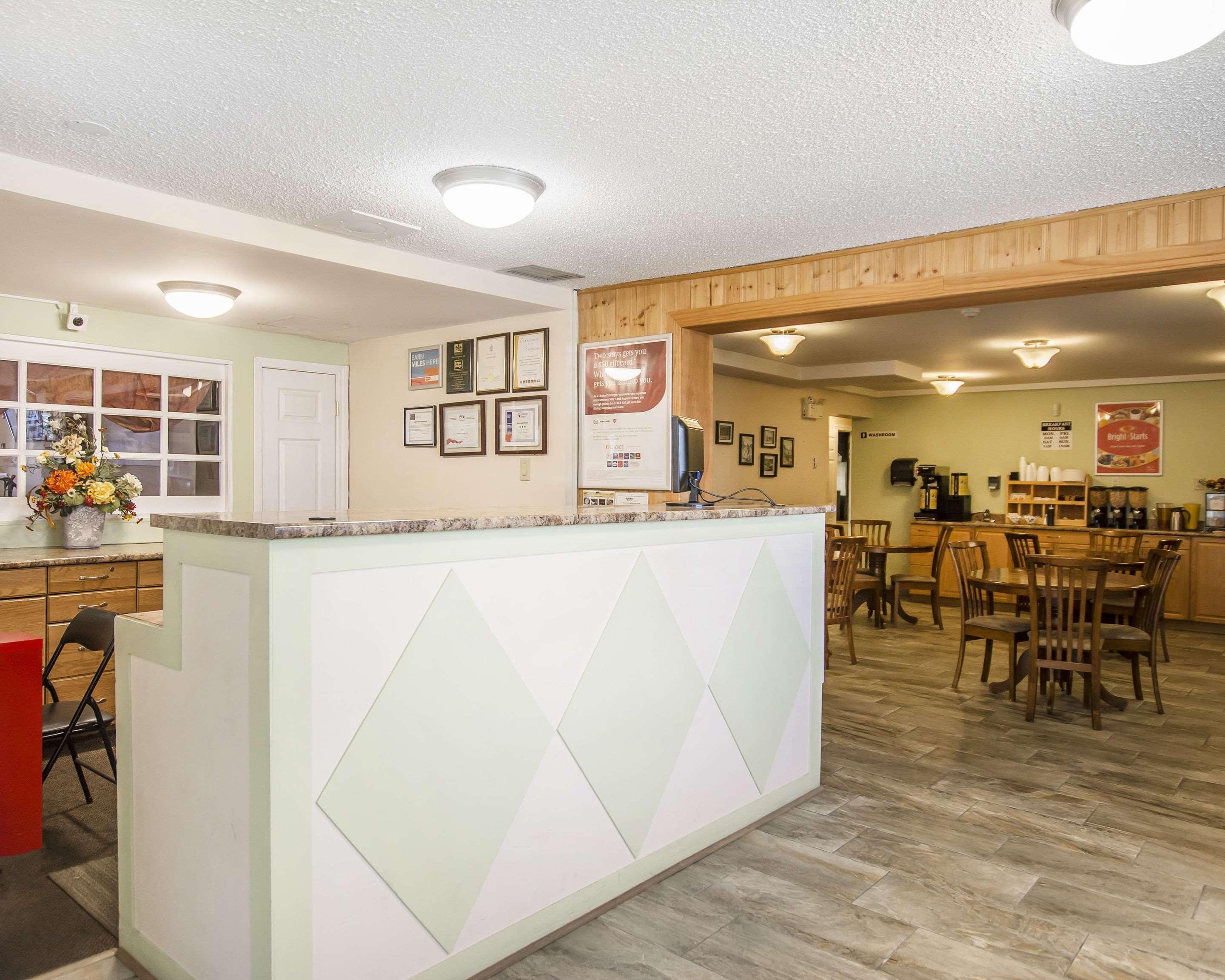 Econo Lodge Miramichi Luaran gambar