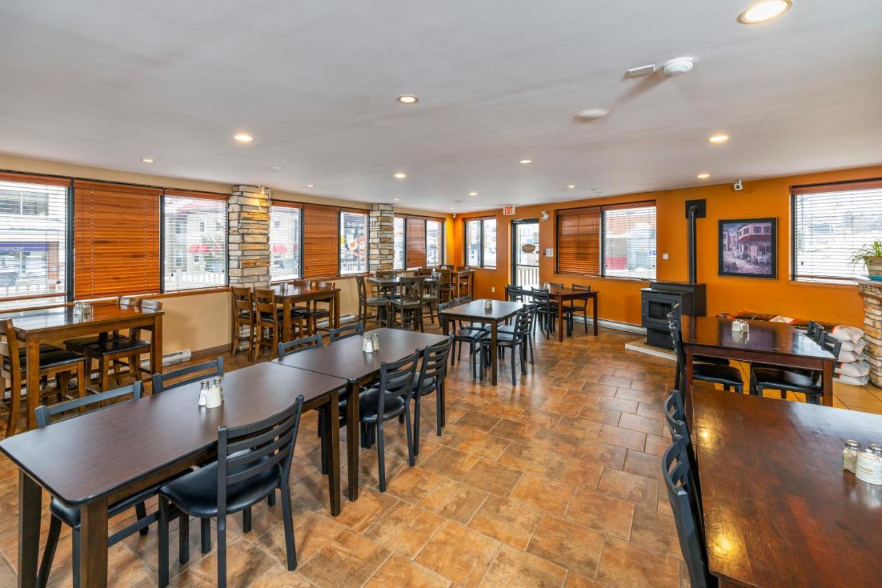 Econo Lodge Miramichi Luaran gambar