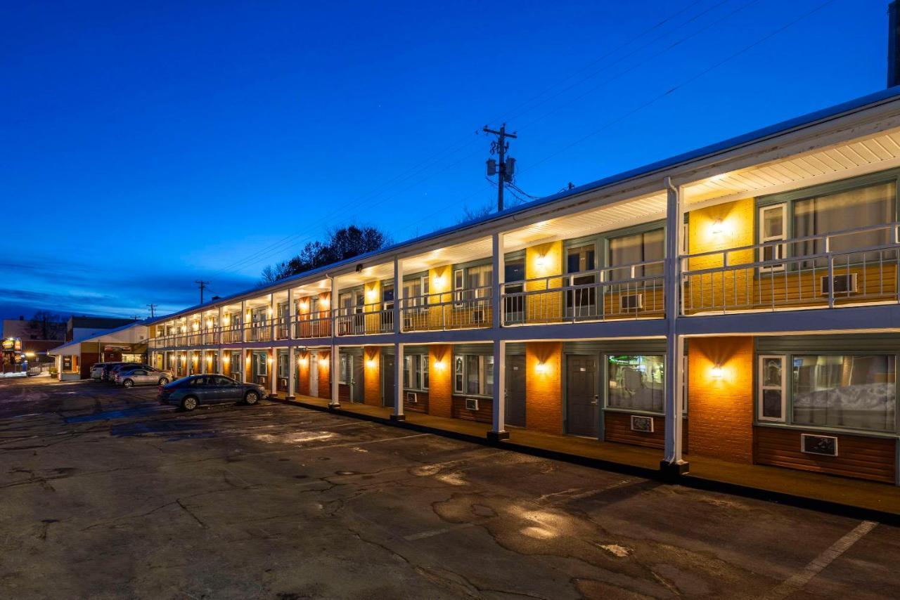 Econo Lodge Miramichi Luaran gambar