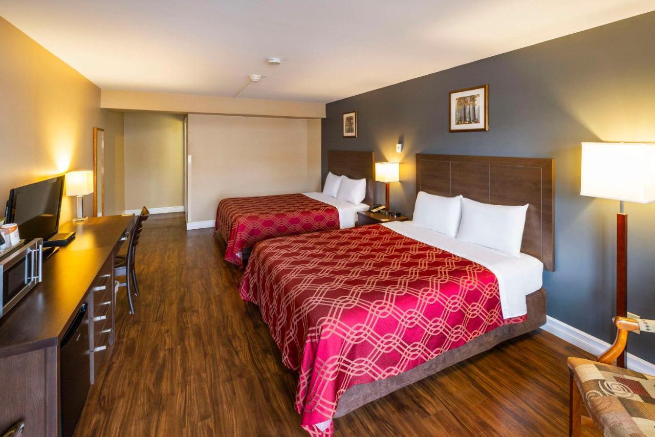 Econo Lodge Miramichi Luaran gambar