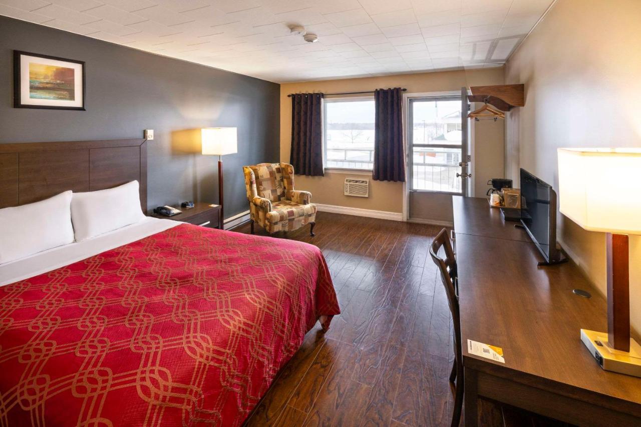 Econo Lodge Miramichi Luaran gambar